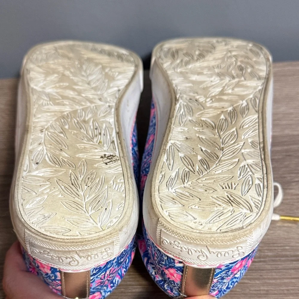 Lilly Pulitzer “Abigail” Size 10M Pink and Blue Floral Sneakers - Picture 9 of 9